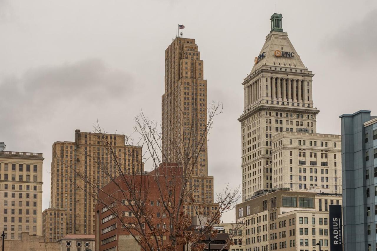 Frontdesk I Sycamore Place Apts Downtown Σινσινάτι Εξωτερικό φωτογραφία